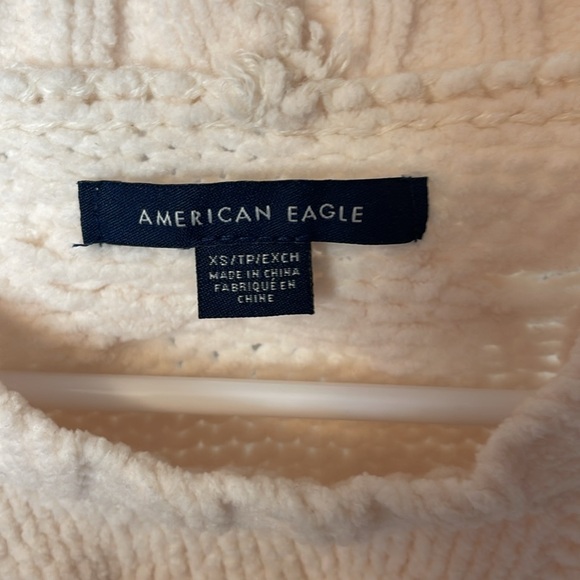 American Eagle Cream Cable Knit Chenille Sweater Size XS - Picture 3 of 3